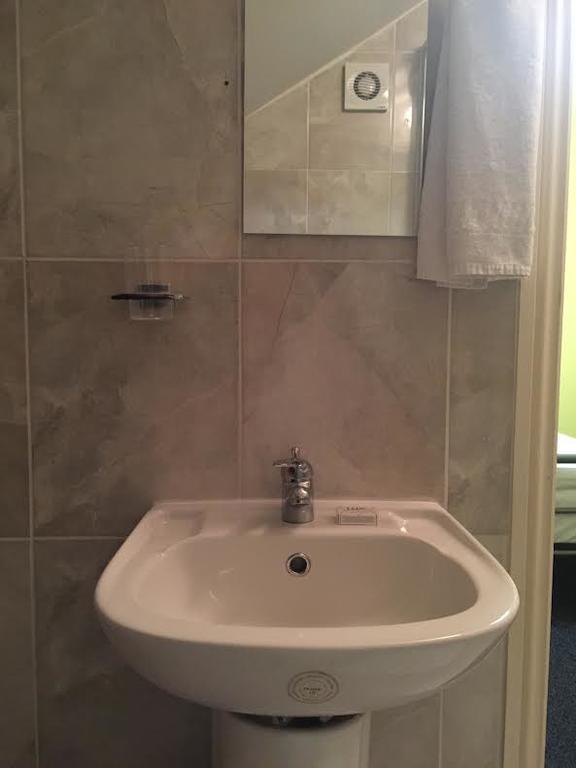 Olympus Hotel Londra